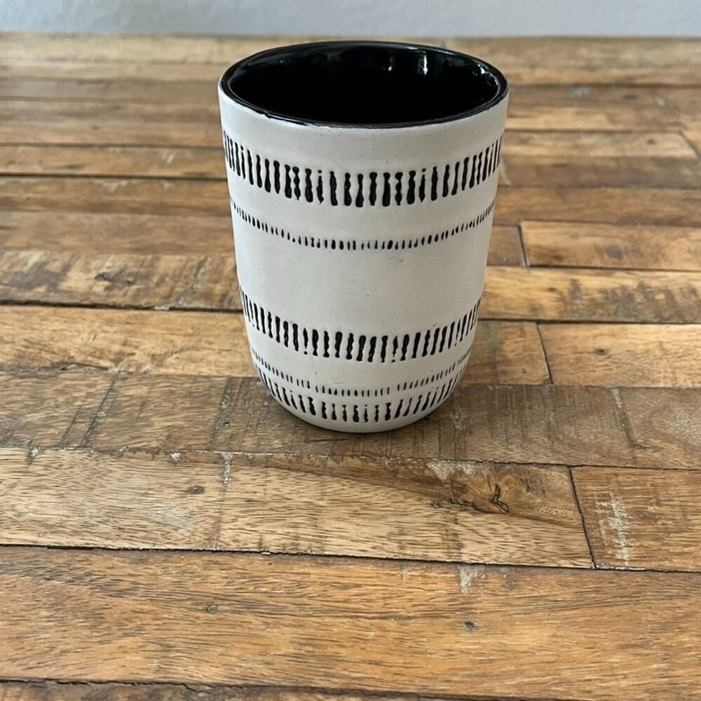 Hearth & Hand with Magnolia Stoneware Coffee Mug Cup 14oz White Black - Picture 4 of 12